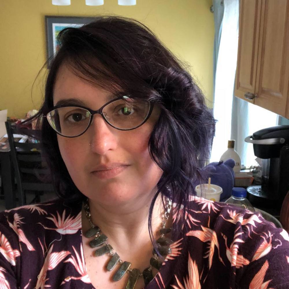 Meet your Posher, Kelly